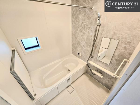  l͋̕C̃oX[́AoĂăoX^C[I
d撣Ă邲JɂD݂̓̓܂āAył݂Ă͂ł傤H