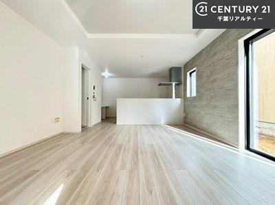 rO rOŜnΖʃLb`Ȃ̂ŁAql̗lqȂƂłqĂ₷SȊԎłI