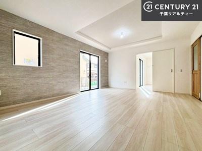 rO 傫ȑ炽Ղ̗z閾邢rOBĴ郊rOŉƑĉ났̎Ԃ߂܂B