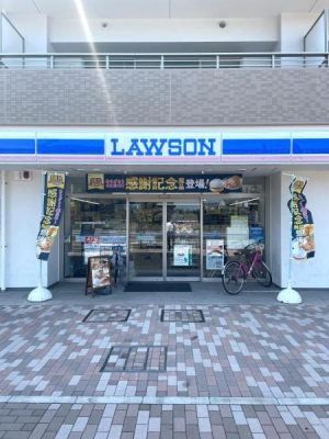 ӊ yRrjz[\ Dsc꒚ړXF300m