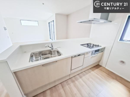 Lb` lC̑ΖʎVXeLb`̗pĂ܂IƑ̃R~jP[VRƑ݌vłB
qlɂڂ͂̂ŊłˁB[͂܂I