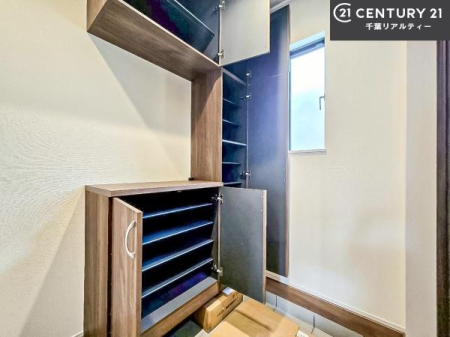  V[Y{bNXtȂ̂ŁAւЕt|₷łI
XbLւŌ˂JuԁÂSnԂo}Ă܂B
