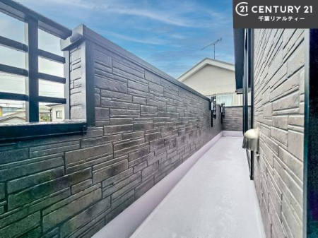 oRj[ zǍDȃoRj[łIꂽɂ͐nJIȎԂy߂܂B
