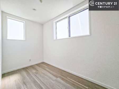 q |oȂ́Aql̂ƂĂSłI
[Xy[X[Ă̂ŎU炩TbƕЕt܂I