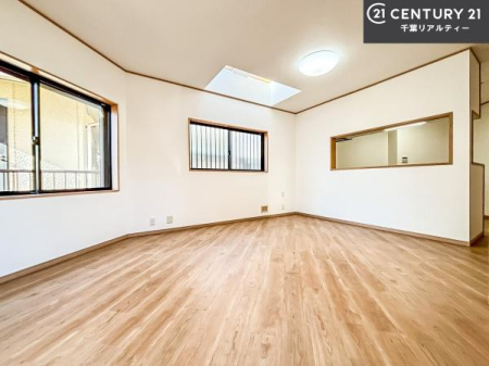 rO 傫ȑ炽Ղ̗z閾邢rOBĴ郊rOŉƑĉ났̎Ԃ߂܂B