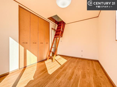 q [Xy[XĂAߗނ₨AwpiȂǂ萮ł܂BLg邽߁AKŐZԂ܂B