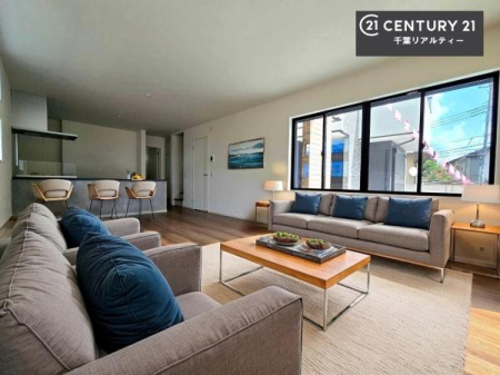 rO ƋCGp[XłBĴLXLDKI\t@[_CjOe[uuĂɂȂȂ̂ŉKɉ߂܂I
R~jP[V₷rOłI