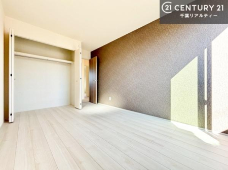 [ Ղ̎[Xy[XŁA炵萮Z܂BƑ̉וꂢɕЕtAKɉ߂܂B