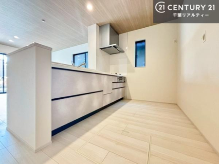 Lb` Ƃ肠钲Xy[XōƂ₷KȃLb`łI
qlƈꏏɂَqy߂LXXy[XłByԂɂȂ肻łˁI