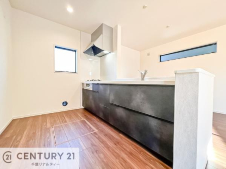 dlʐ^(Lb`j Ƃ肠钲Xy[XōƂ₷KȃLb`łI
qlƈꏏɂَqy߂LXXy[XłByԂɂȂ肻łˁI