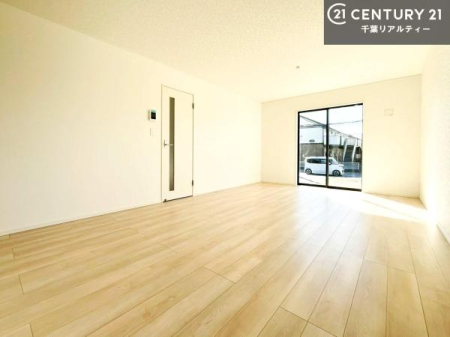 rO 傫ȑ炽Ղ̗z閾邢rOBĴ郊rOŉƑĉ났̎Ԃ߂܂B