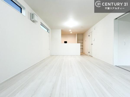 rO LX_CjOXy[XI肨HB΂yԂ߂܂BX̔܂I