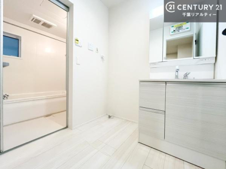 ʑEʏ gȂ𐮂ʏ́A厖łI̐̂镵͋CoIC悭g܂BLXXy[XłˁI
