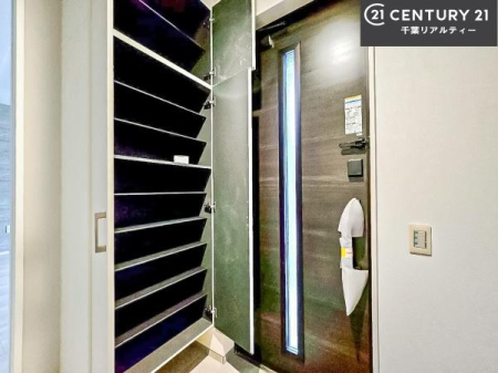  V[Y{bNXtȂ̂ŁAւЕt|₷łI
XbLւŌ˂JuԁÂSnԂo}Ă܂B
