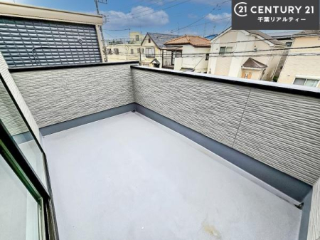 oRj[ zǍDȃoRj[łIꂽɂ͐nJIȎԂy߂܂B
