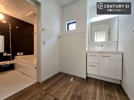 ʑEʏ Oʋdl̐ʏ́AgȂ݂₷I͎[ɂȂĂ܂BhC[₨ϓЕt̂ŐʑXbLƌ邱Ƃo܂I