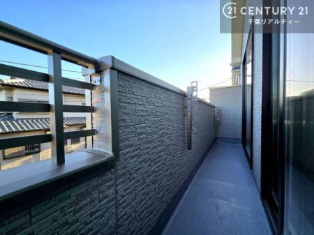 oRj[ 2ołoRj[́A󕨂̂ɕ֗ȂłȂAƑ̍sX[YȎg̗ǂԂłB