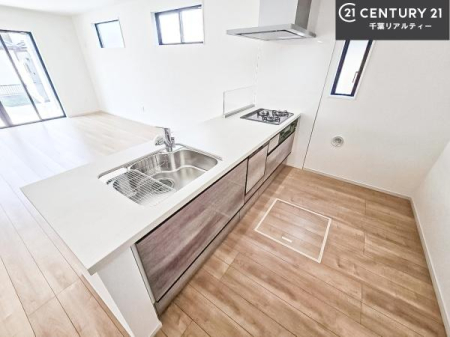 Lb` lC̑ΖʎVXeLb`̗pĂ܂IƑ̃R~jP[VRƑ݌vłB
qlɂڂ͂̂ŊłˁB[͂܂I