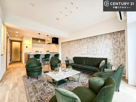 rO ƋCGp[XłBLX_CjOXy[XI肨HB΂yԂ߂܂BX̔܂I