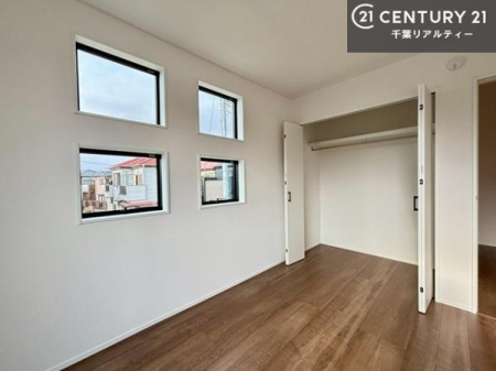 q VvɃfUCĂ邽߁AƋIт܂I
Cɓ̉ƋuĂ낰Ԃ邱Ƃł܂B
