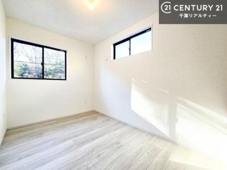 q VvɃfUCĂ邽߁AƋIт܂I
Cɓ̉ƋuĂ낰Ԃ邱Ƃł܂B
