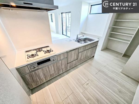 Lb` Ƃ₷VXeLb`łI[tĂ̂ŁAXy[XɕuȂčςނ̂ŁALXgāAKɍƂł܂I