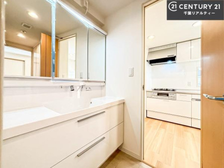 ʑEʏ Oʋdl̐ʏ́AgȂ݂₷I͎[ɂȂĂ܂BhC[₨ϓЕt̂ŐʑXbLƌ邱Ƃo܂I