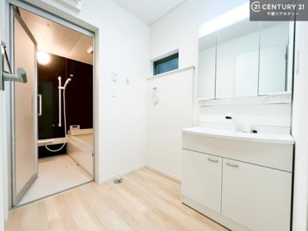 ʑEʏ gȂ𐮂ʏ́A厖łI̐̂镵͋CoIC悭g܂BLXXy[XłˁI
