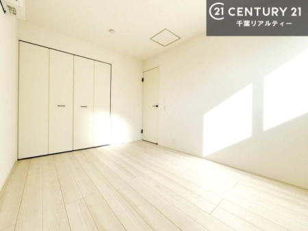 q [Xy[XĂ܂IXbLڂ鎖ł܂ˁB
ƋI΂ȂVvȃfUCׁ̈AƋI΂Cɓ̋ԍ肪łłˁB