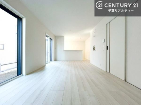 rO SnǂrO͉ƑRƏW܂܂BƑcR̎ԂłBƑƁAw[Ԃ߂łˁB