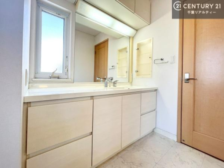 ʑEʏ t̖邢ʎłICɓւłĐɕۂƂł܂IRނ̂łς̎dオǂȂ܂ˁI