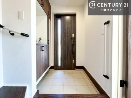  V[Y{bNXtȂ̂ŁAւЕt|₷łI
XbLւŌ˂JuԁÂSnԂo}Ă܂B