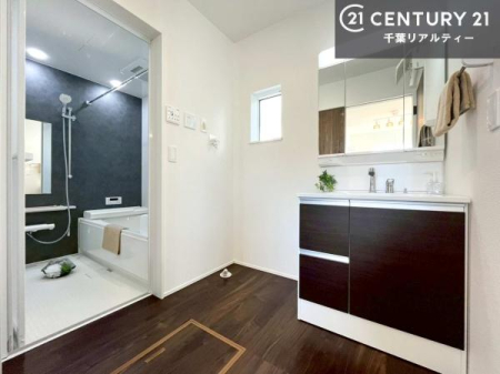 ʑEʏ t̖邢ʎłICɓւłĐɕۂƂł܂IRނ̂łς̎dオǂȂ܂ˁI