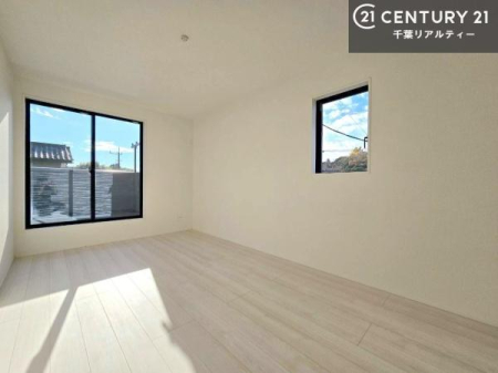 m VvɃfUCĂ邽߁AƋIт܂I
Cɓ̉ƋuĂ낰Ԃ邱Ƃł܂B