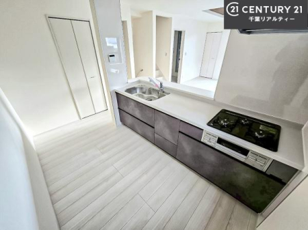 Lb` Ƃ肠钲Xy[XōƂ₷KȃLb`łI
qlƈꏏɂَqy߂LXXy[XłByԂɂȂ肻łˁI