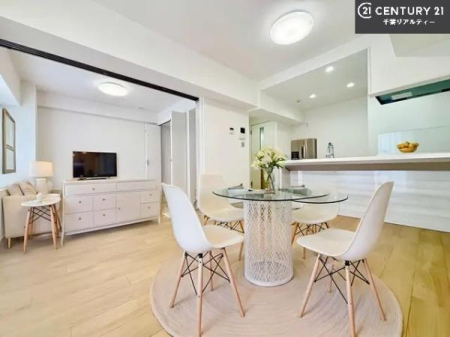 rO ƋCGp[XłB傫ȑ炽Ղ̗z閾邢rOBĴ郊rOŉƑĉ났̎Ԃ߂܂B