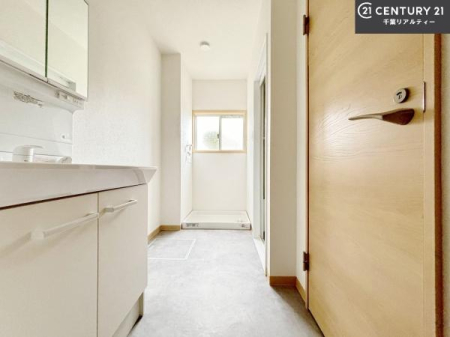 ʑEʏ Oʋdl̐ʏ́AgȂ݂₷I͎[ɂȂĂ܂BhC[₨ϓЕt̂ŐʑXbLƌ邱Ƃo܂I