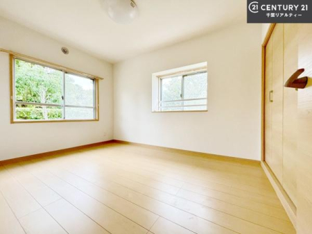 q |oȂ́Aql̂ƂĂSłI
[Xy[X[Ă̂ŎU炩TbƕЕt܂I