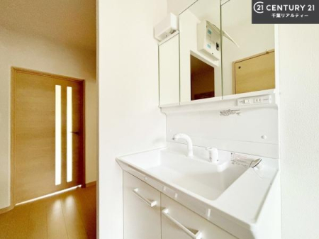 ʑEʏ Oʋdl̐ʏ́AgȂ݂₷I͎[ɂȂĂ܂BhC[₨ϓЕt̂ŐʑXbLƌ邱Ƃo܂I