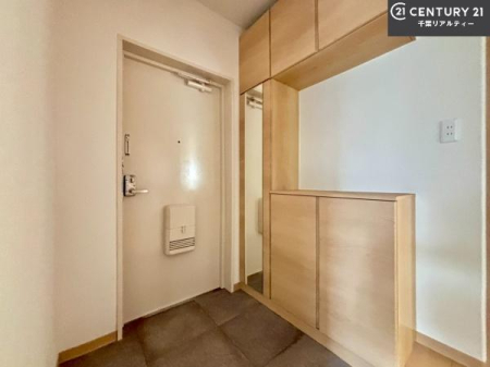  V[Y{bNXtȂ̂ŁAւЕt|₷łI
XbLւŌ˂JuԁÂSnԂo}Ă܂B
