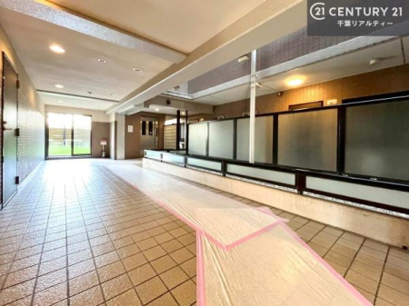 r[ ؂Ȃqlo}郍r[BLXĂĊJE܂B