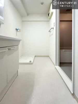 ʑEʏ gȂ𐮂ʏ́A厖łI̐̂镵͋CoIC悭g܂B