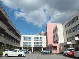 ӊ ywZztsK񒆊wZF1100m