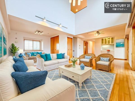 rO ƋCGp[XłBSnǂrO͉ƑRƏW܂܂BƑcR̎ԂłBƑƁAw[Ԃ߂łˁB邭JIȋԂłB