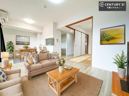 rO ƋCGp[XłBĴLXLDKI\t@[_CjOe[uuĂɂȂȂ̂ŉKɉ߂܂I
R~jP[V₷rOłI