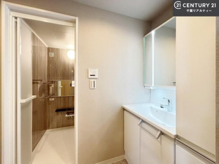 ʑEʏ Oʋdl̐ʏ́AgȂ݂₷I͎[ɂȂĂ܂BhC[₨ϓЕt̂ŐʑXbLƌ邱Ƃo܂I