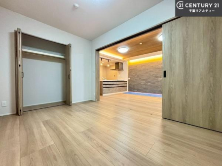 m rOƗאڂmłIƎ̋xeXy[XLbYXy[XƂĊp̂悳łˁI

