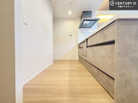 Lb` Ƃ肠钲Xy[XōƂ₷KȃLb`łI
qlƈꏏɂَqy߂LXXy[XłByԂɂȂ肻łˁI