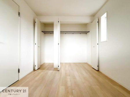 [ Ղ̎[Xy[XŁA炵萮Z܂BƑ̉וꂢɕЕtAKɉ߂܂B