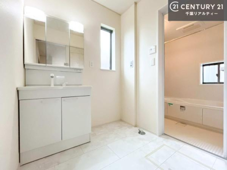 ʑEʏ t̖邢ʎłICɓւłĐɕۂƂł܂IRނ̂łς̎dオǂȂ܂ˁI